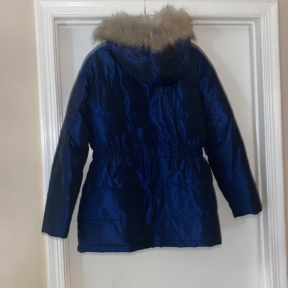 EUC Girls Justice Metallic Navy Puffer Coat with Sherpa Lining - Picture 2 of 7